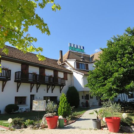 Hotel Restaurant Le Traineau Clelles Exterior foto