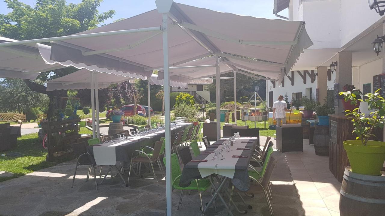 Hotel Restaurant Le Traineau Clelles Exterior foto
